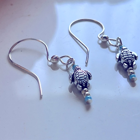 Baby Turtles earrings silver plated French wires. One of a kind artisan. 🐢 🐢 - Picture 4 of 4